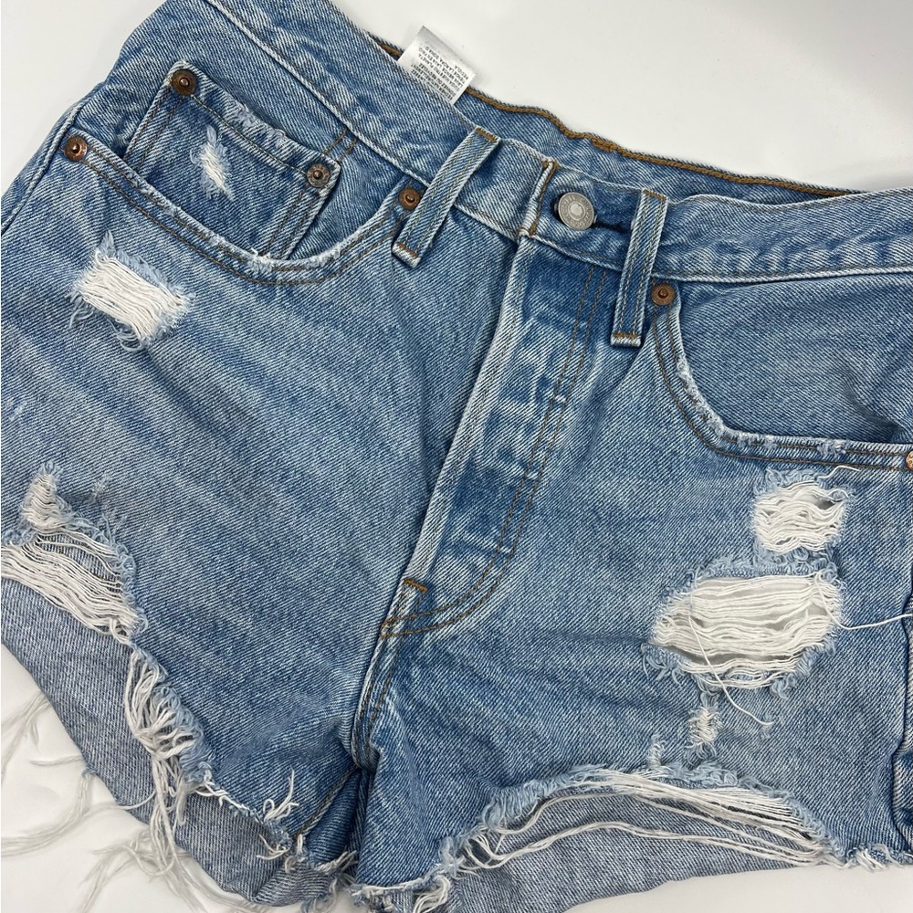 Levi’s 501 high waist shorts
